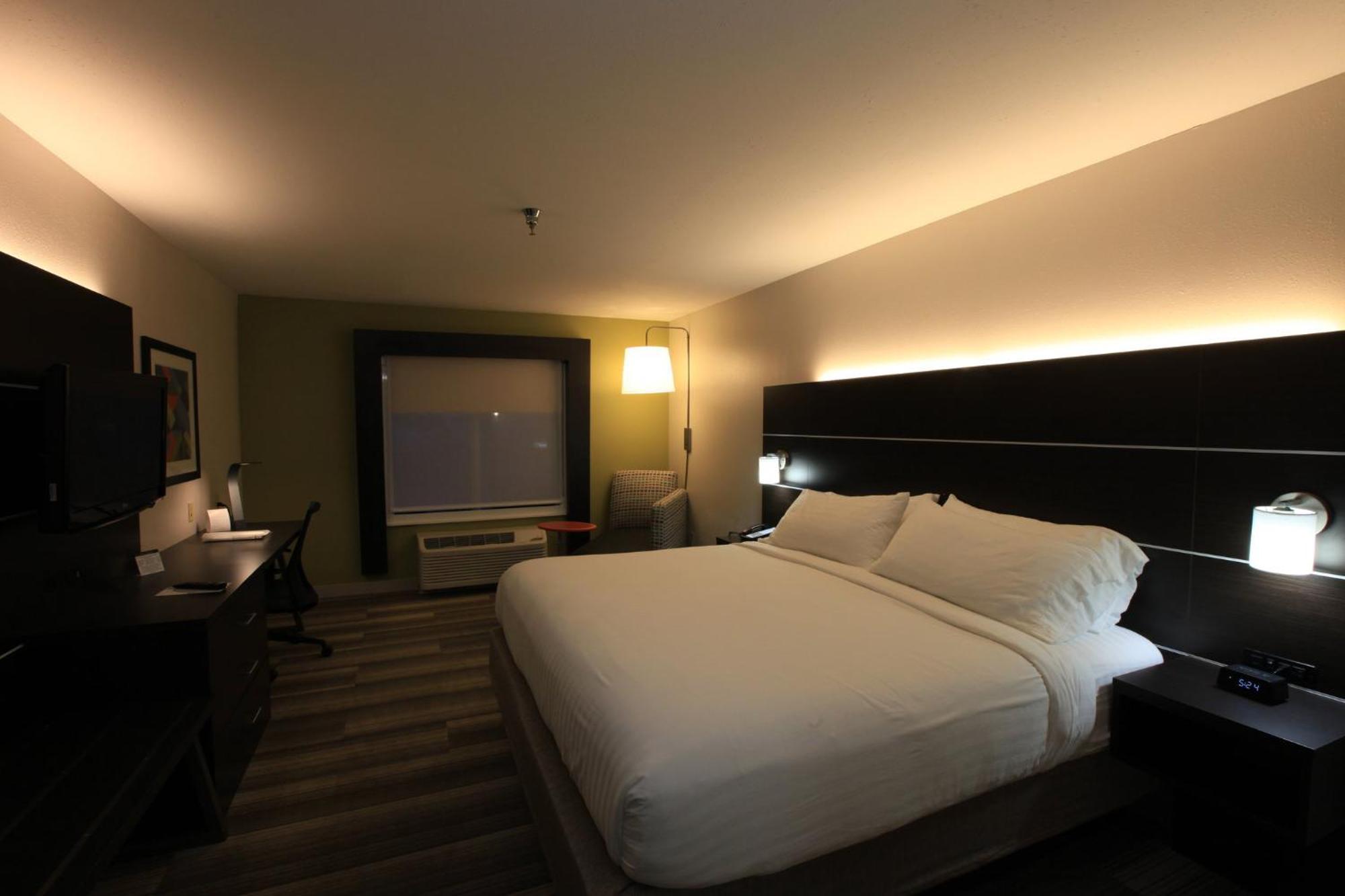 Holiday Inn Express & Suites Chattanooga-Hixson By Ihg Exterior foto